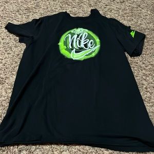Nike tee
